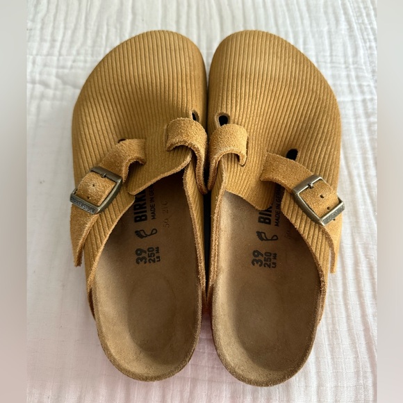 NWOB Birkenstock Boston Suede Embossed Clog Size 39 Regular/Wide - Picture 3 of 5